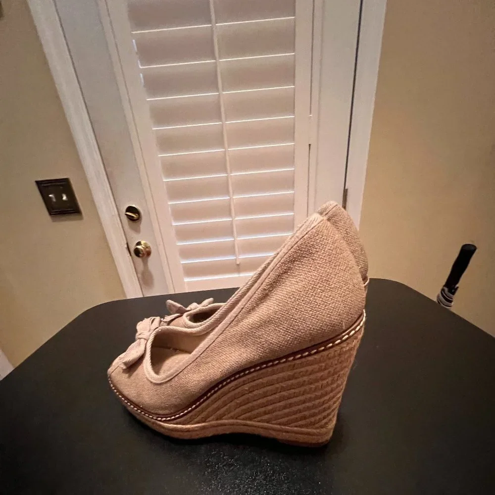 Tory Burch natural linen Canvas Jakie Peep Toe Espadrille in 9.5.